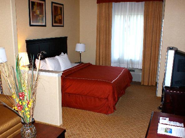 Holiday Inn Express & Suites Longview South I-20, An Ihg Hotel Номер фото